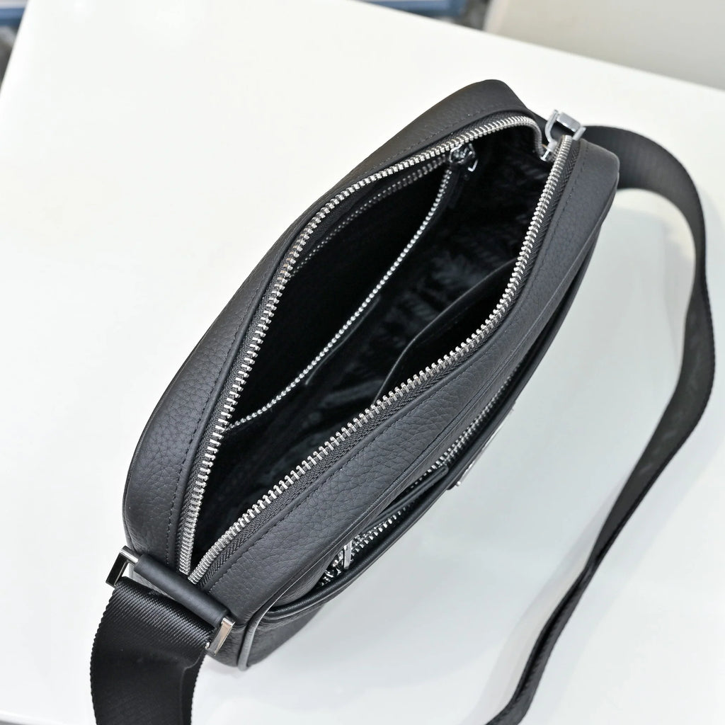 New Men's Shoulder Bag JP0625103003