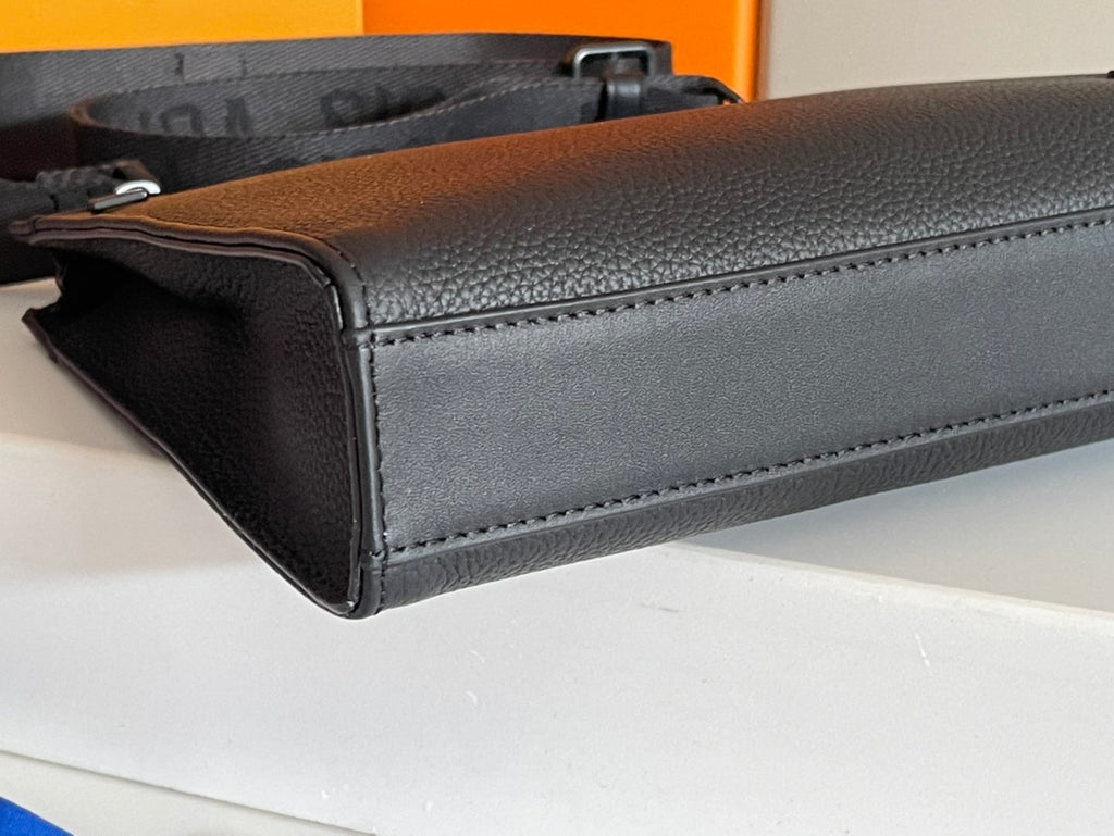 VV fashion single-shoulder crossbody bag 0725061815
