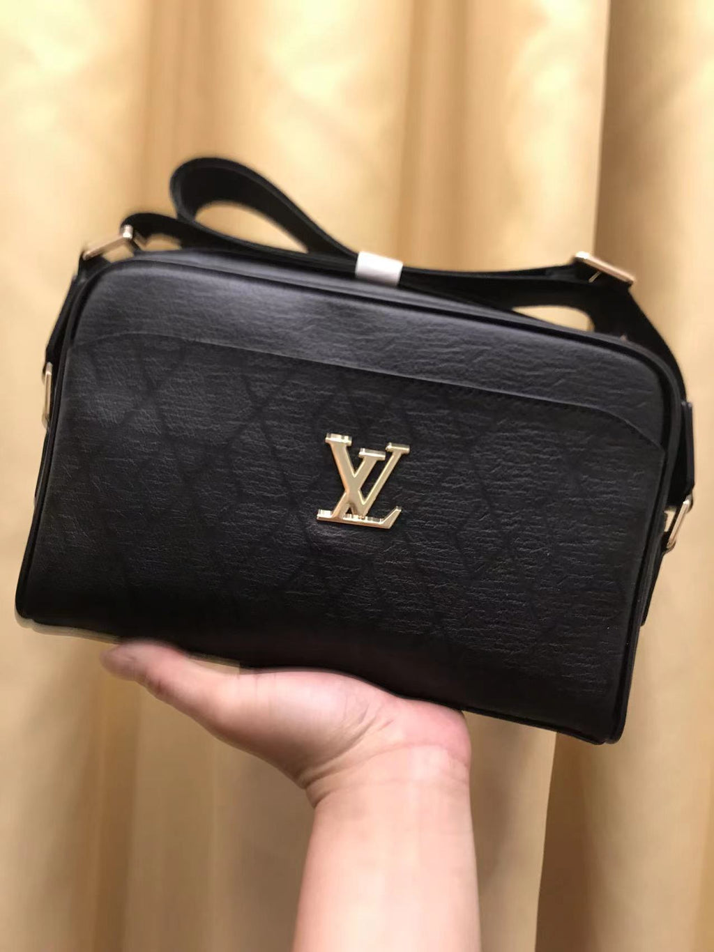 VV fashion single-shoulder crossbody bag 0725061812