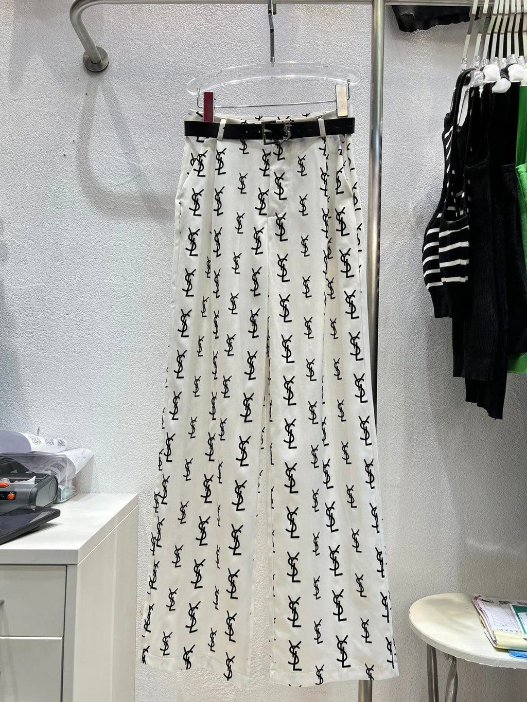 Flocked letter logo wide leg pants (with belt) 1824021906
