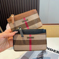 Compact and lightweight coin and key bag 1025061301