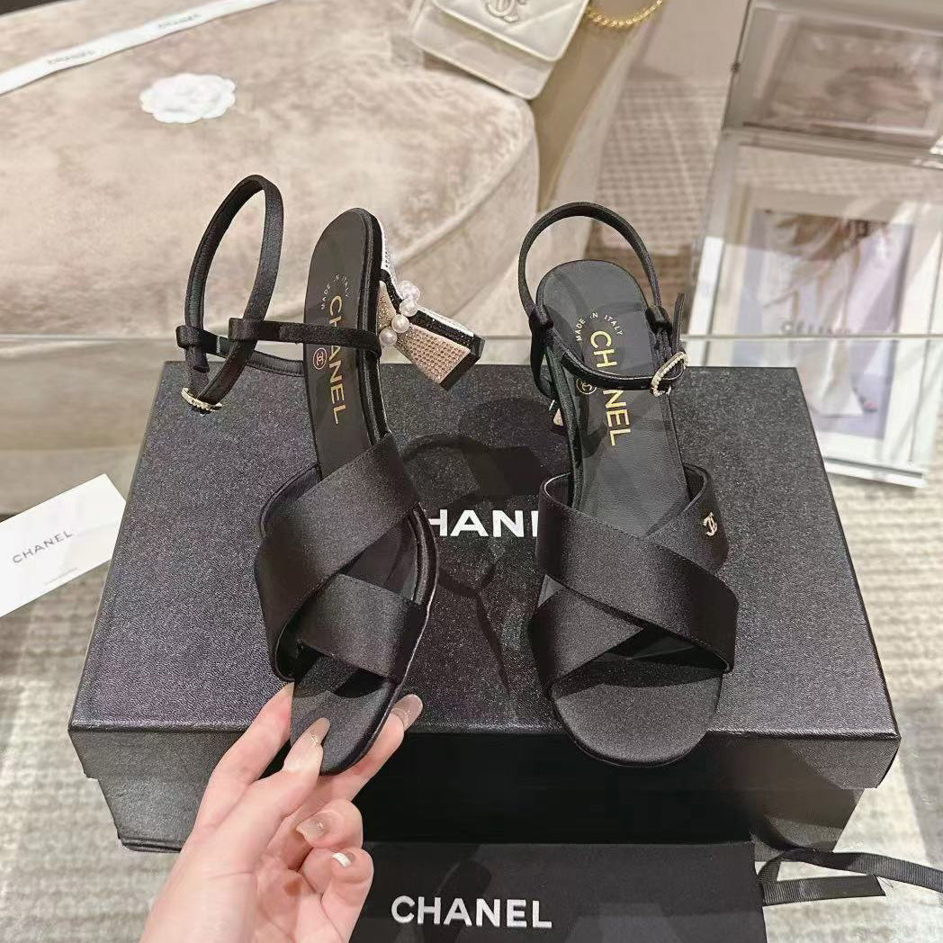 Mary Jane exquisite pearl hot diamond combination high heels 1824061801