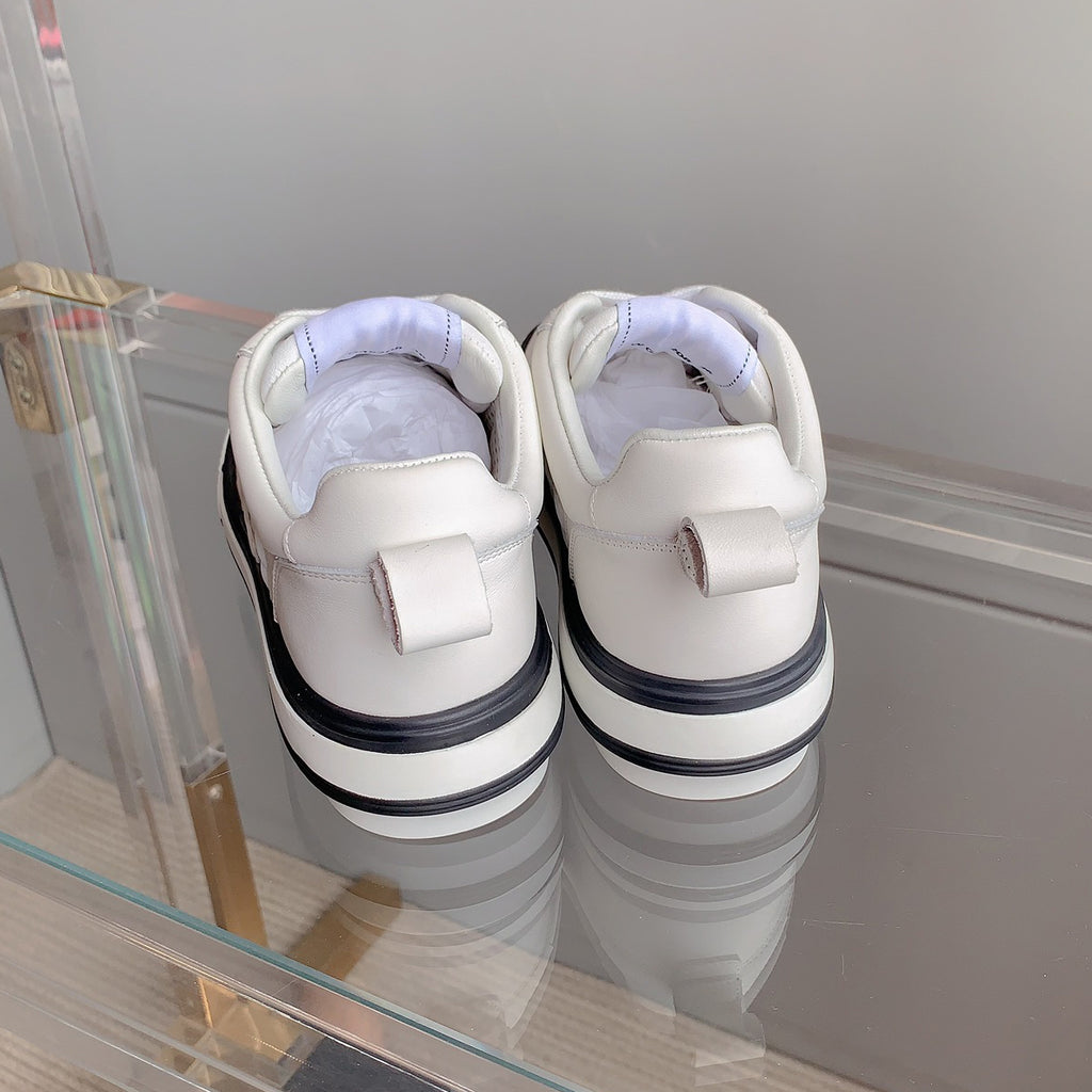 Classic versatile rhombus sneakers 1824061007