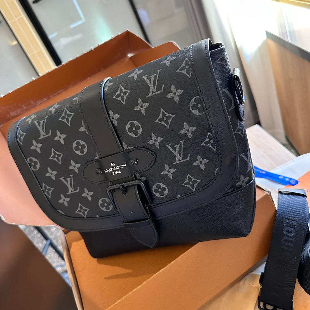 New Bright Color Leather handmade V logo Women's HandbagsXC05202412501