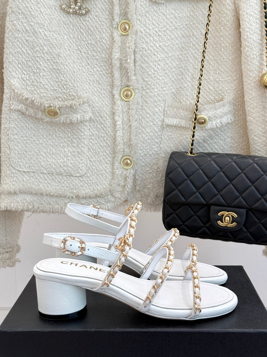 Double C chain thick heel sandals 0725042807