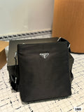 P nylon label shoulder bag 0724110702