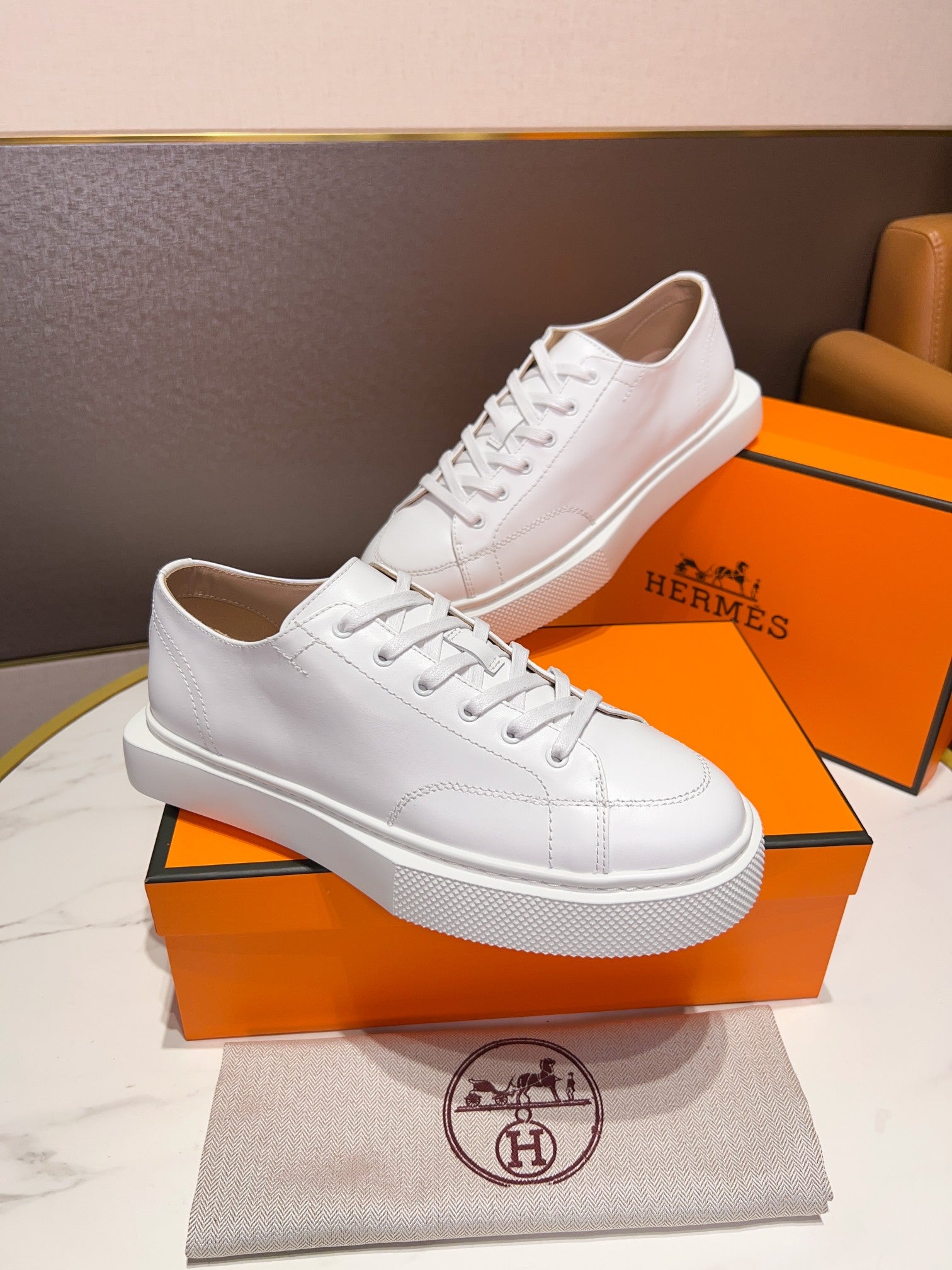 H Fashion Leather Lace-Up Sneakers 0724112204