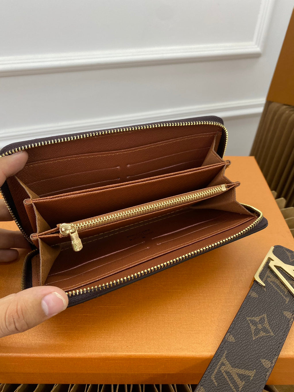 V high-end two-in-one gift box single pull wallet belt belt