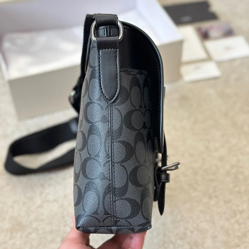 New men's versatile mailman bag 1024061204