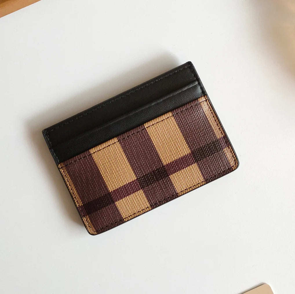 New fashionable and versatile card case 1025021210