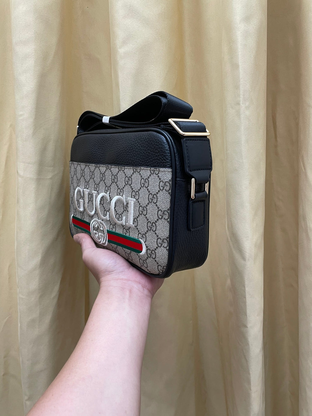 G fashion single-shoulder crossbody bag 0725061811