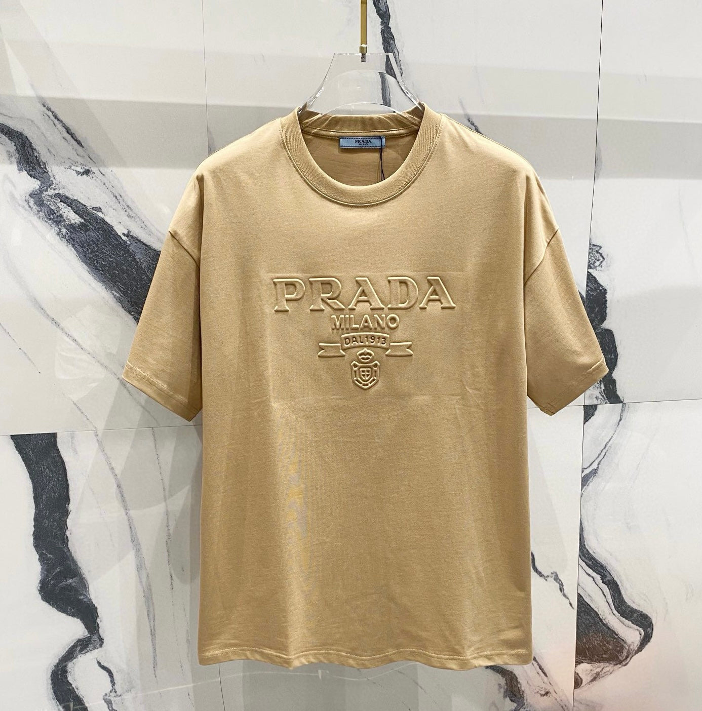 P fashion embossed three-dimensional relief T-shirt 0725041101