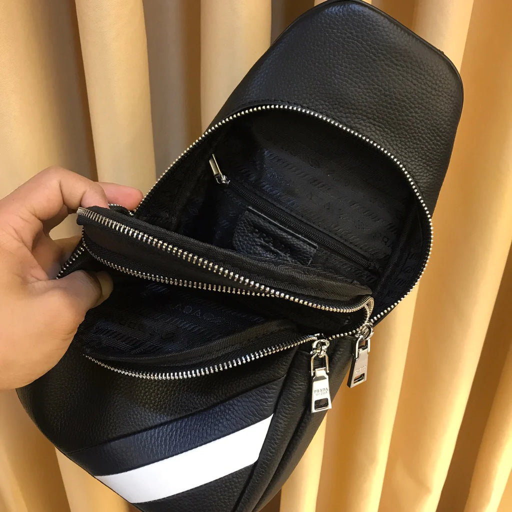 New men's versatile chest bag 1024030719