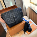 New Bright Color Leather handmade V logo Women's HandbagsXC05202412501