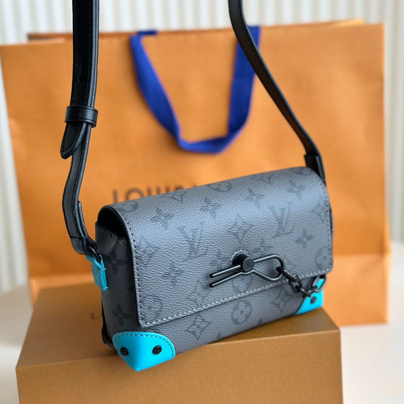 L blue leather black buckle box bag  XC24092711