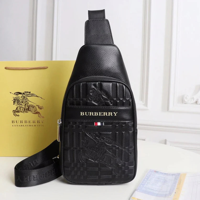 Men's fashionable and versatile chest bag 1025021203
