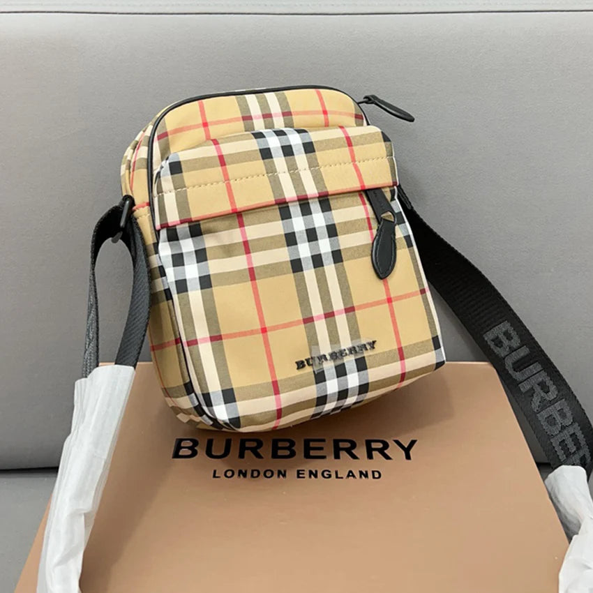Men's versatile messenger bag 1024061210