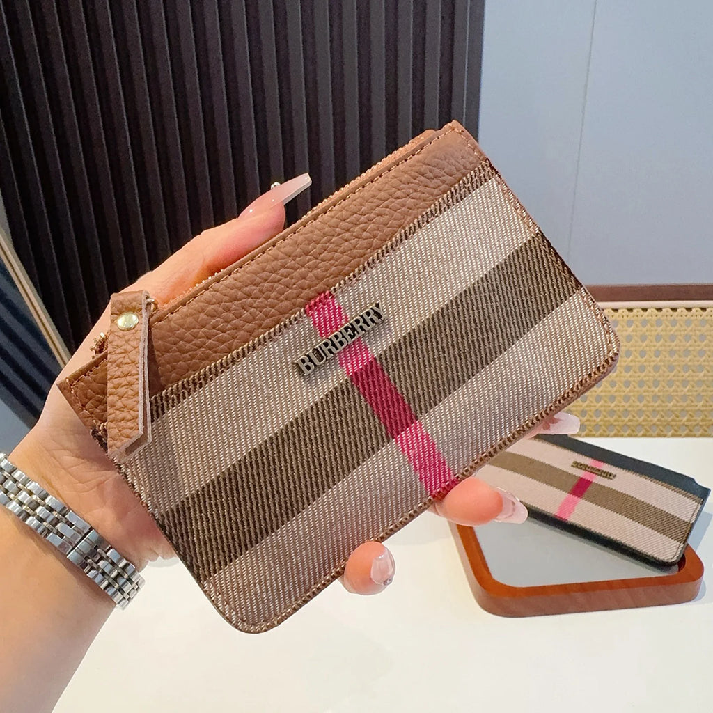 Compact and lightweight coin and key bag 1025061301