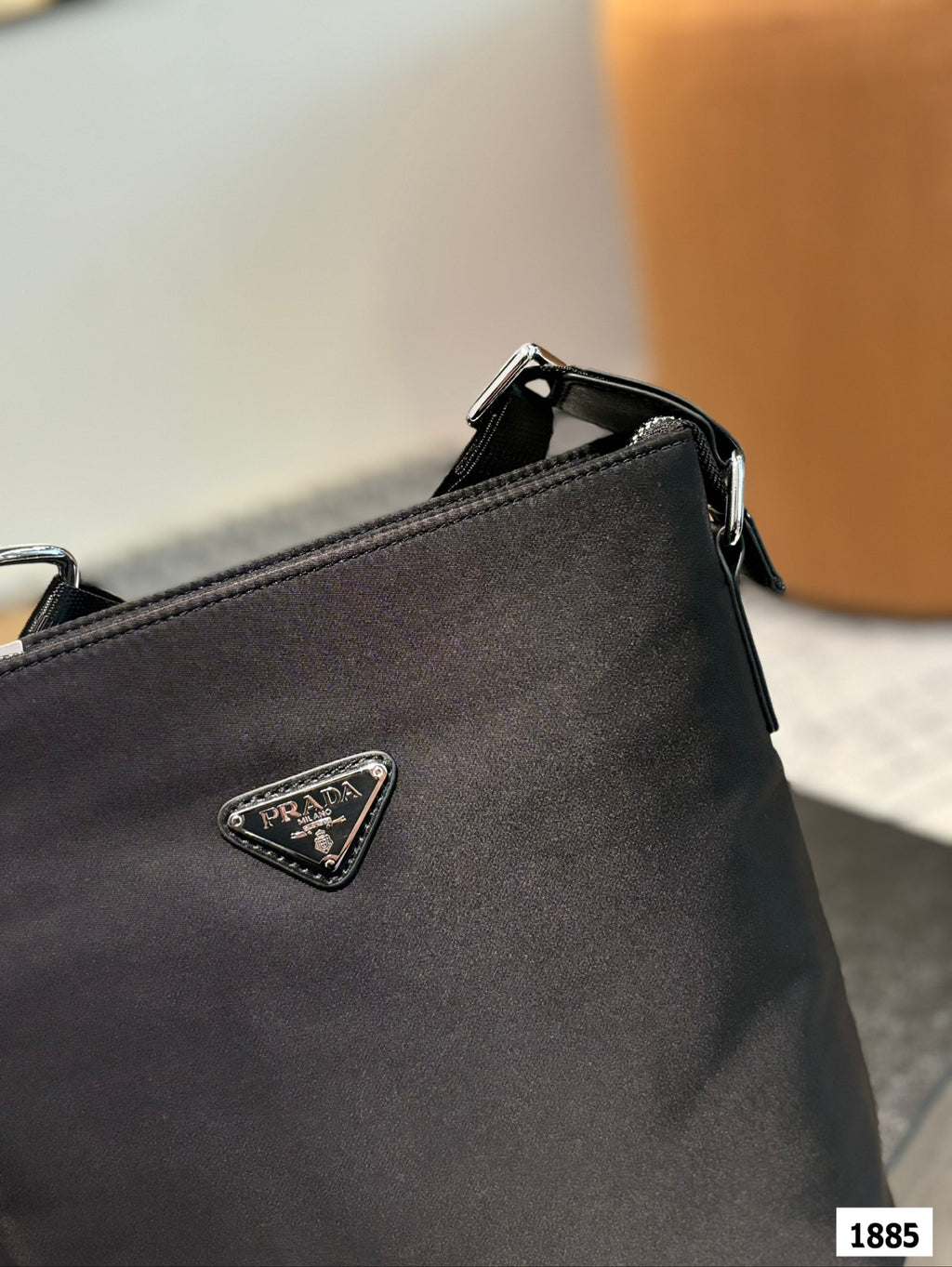 P nylon label shoulder bag 0724110702