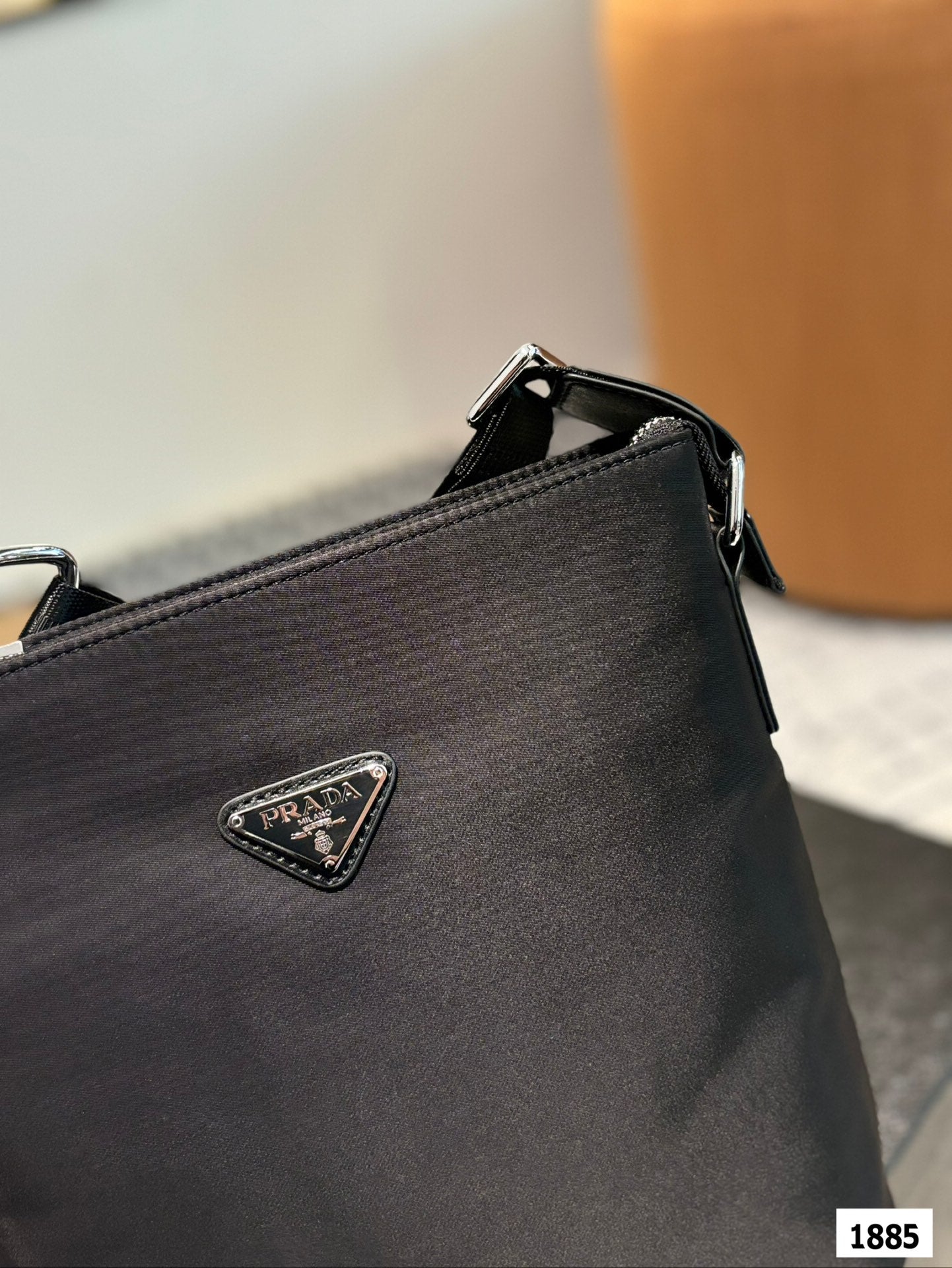P nylon label shoulder bag 0724110702
