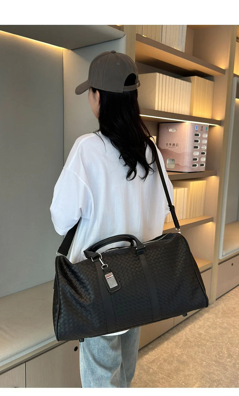 Fashion Travel Bag Large Capacity Portable Sports Crossbody Bag 1024060501
