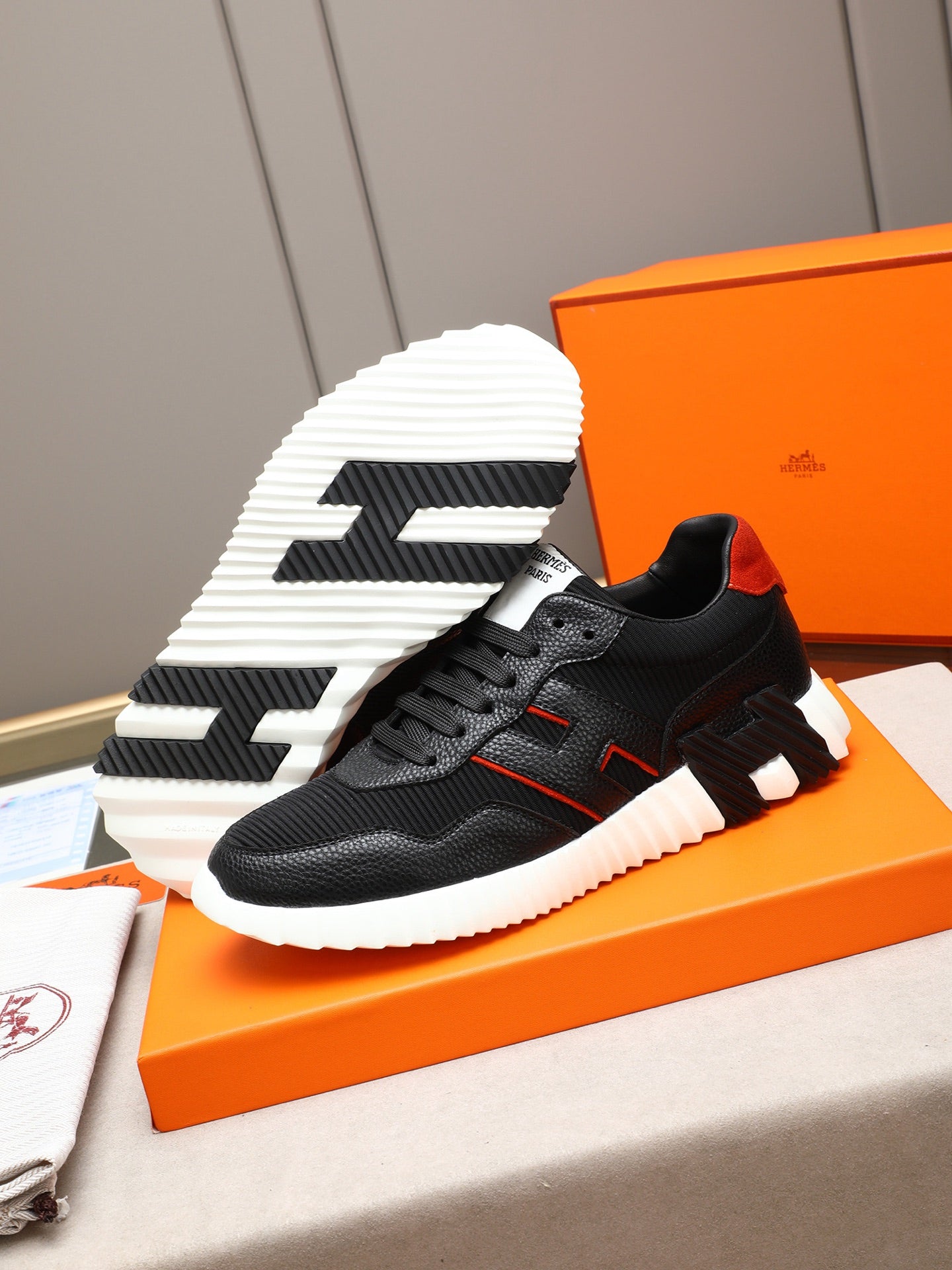 H Fashion Bouncing sneakers 0725052808