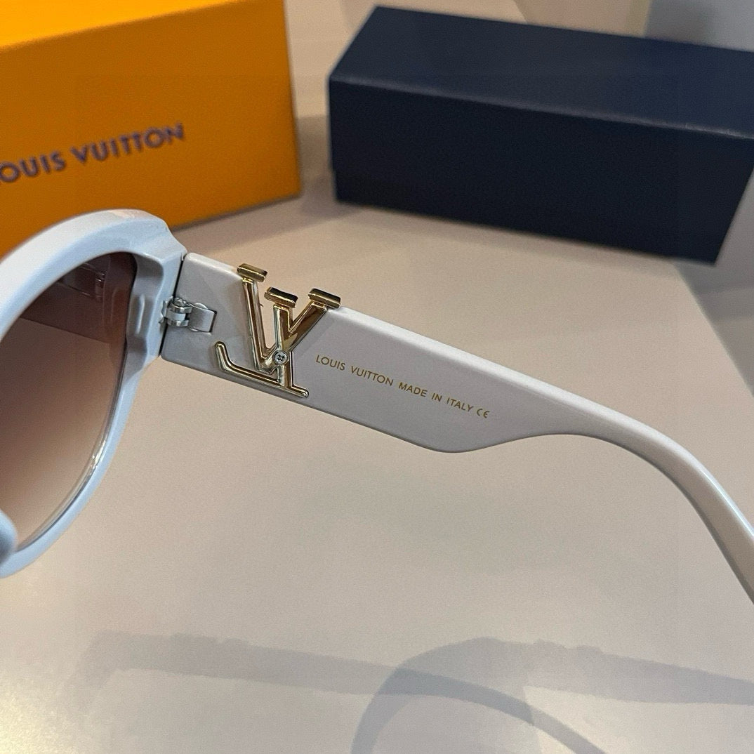 L fashion sunglasses glasses 0725022615