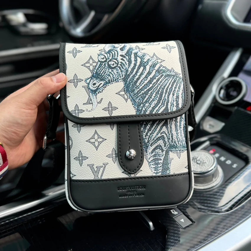 New men's fashion printed crossbody bag 1024061301