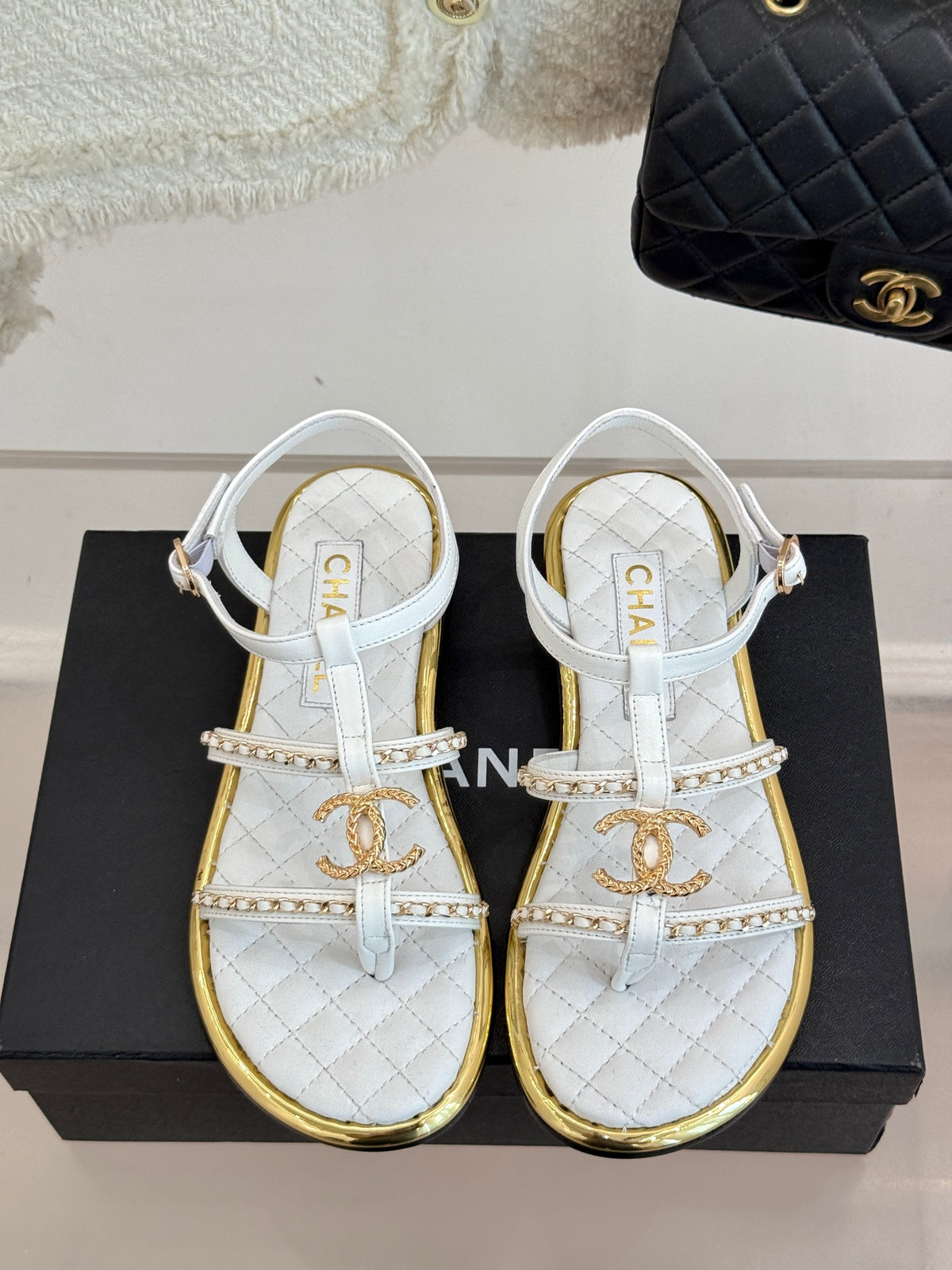 flat chain double C sandals 0725042806