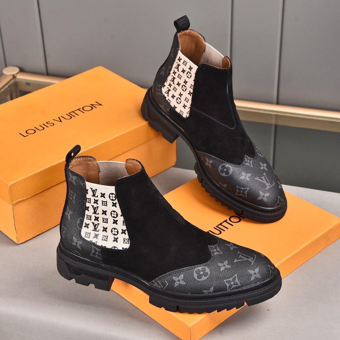 Fashion Casual New Style Men's Comfortable Sneakers Shoes V12