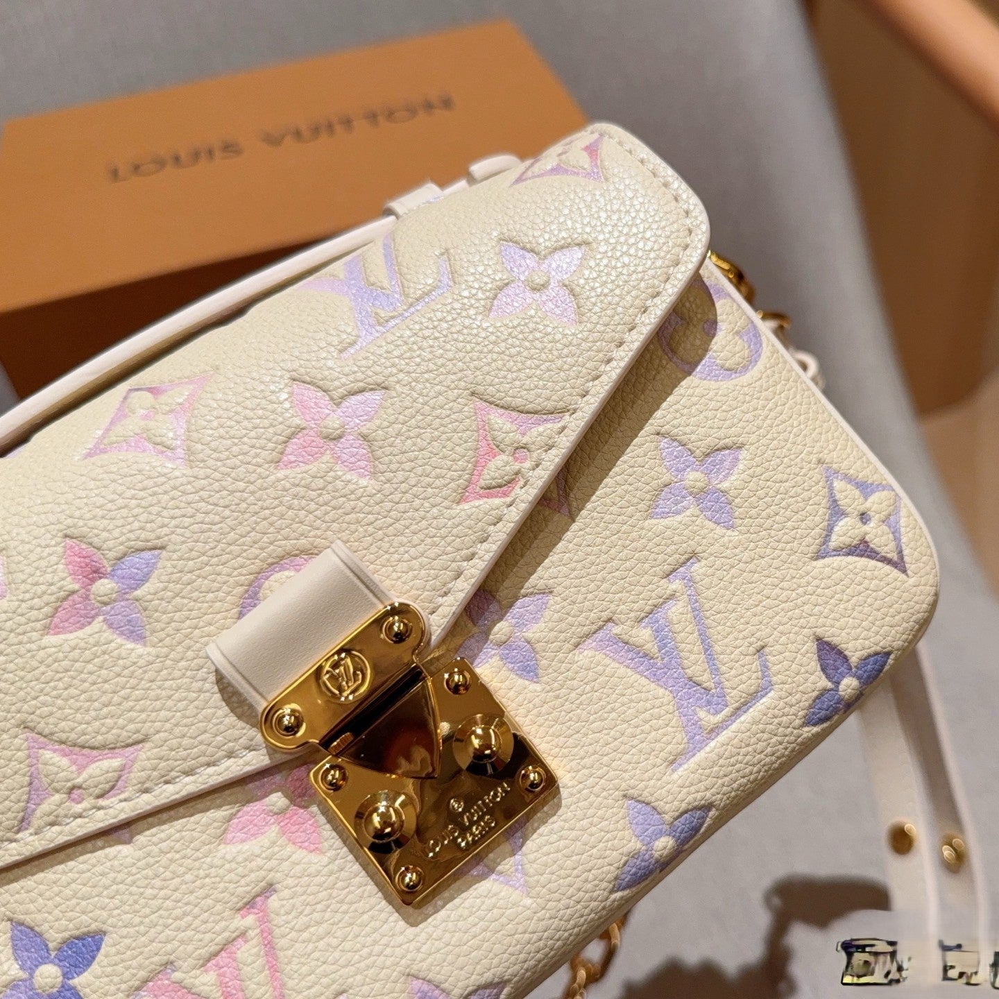 New Fashion  L Messenger bag M1026072805