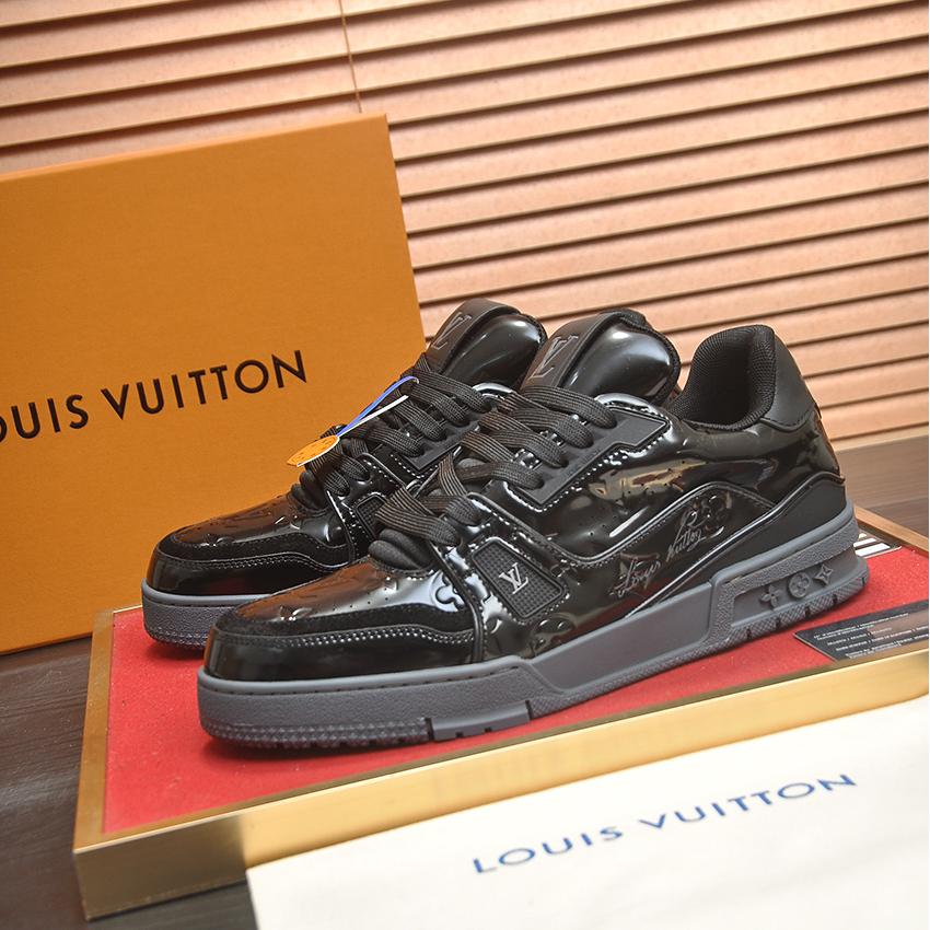 V Fashion Men's Runway Sneakers 0725121801