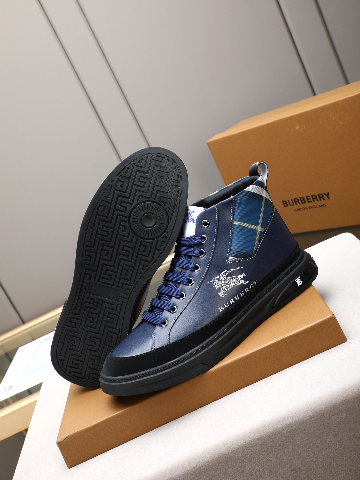 New high-top athletic casual shoes 0725122903