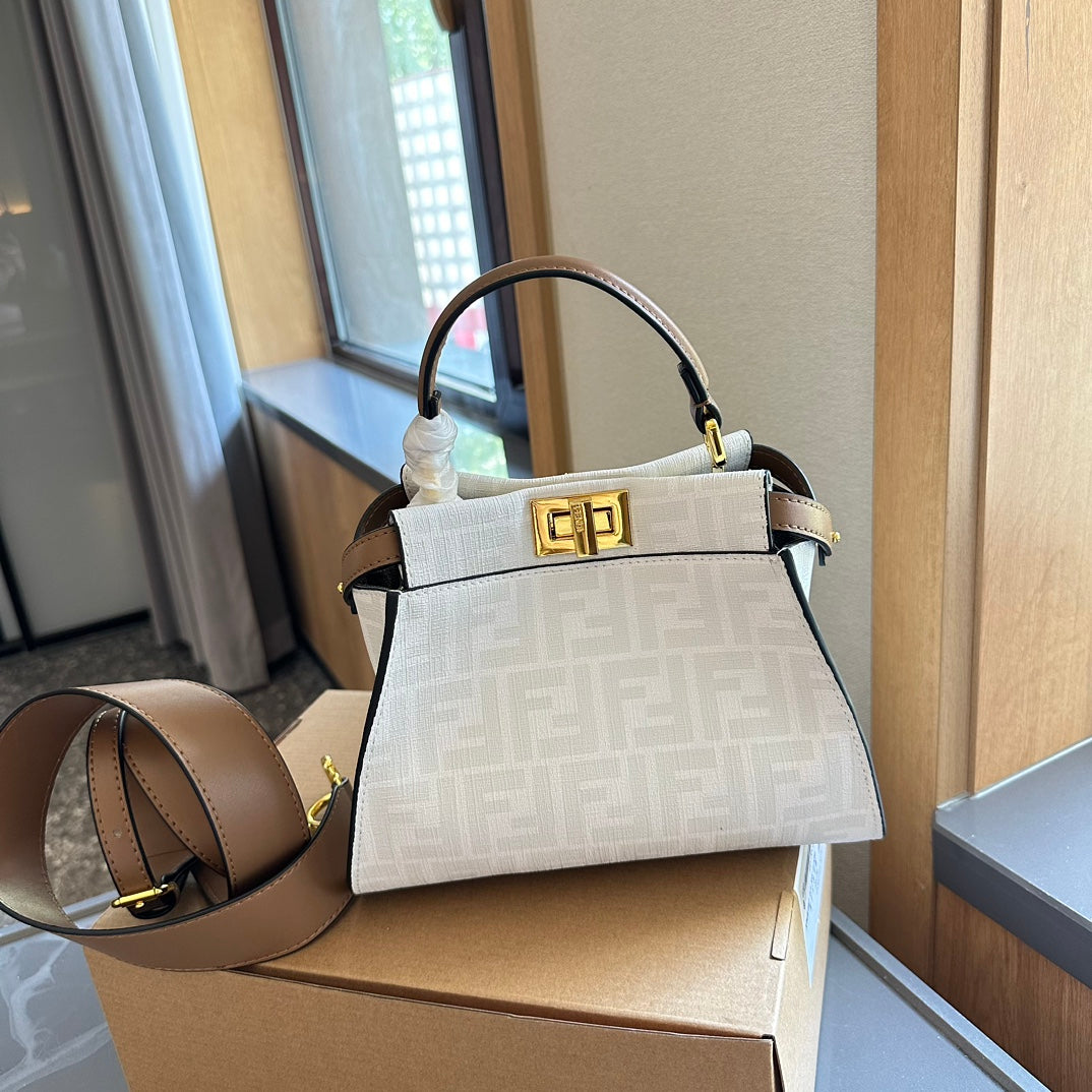 Peekaboo Iconic Mini bag 1824062408