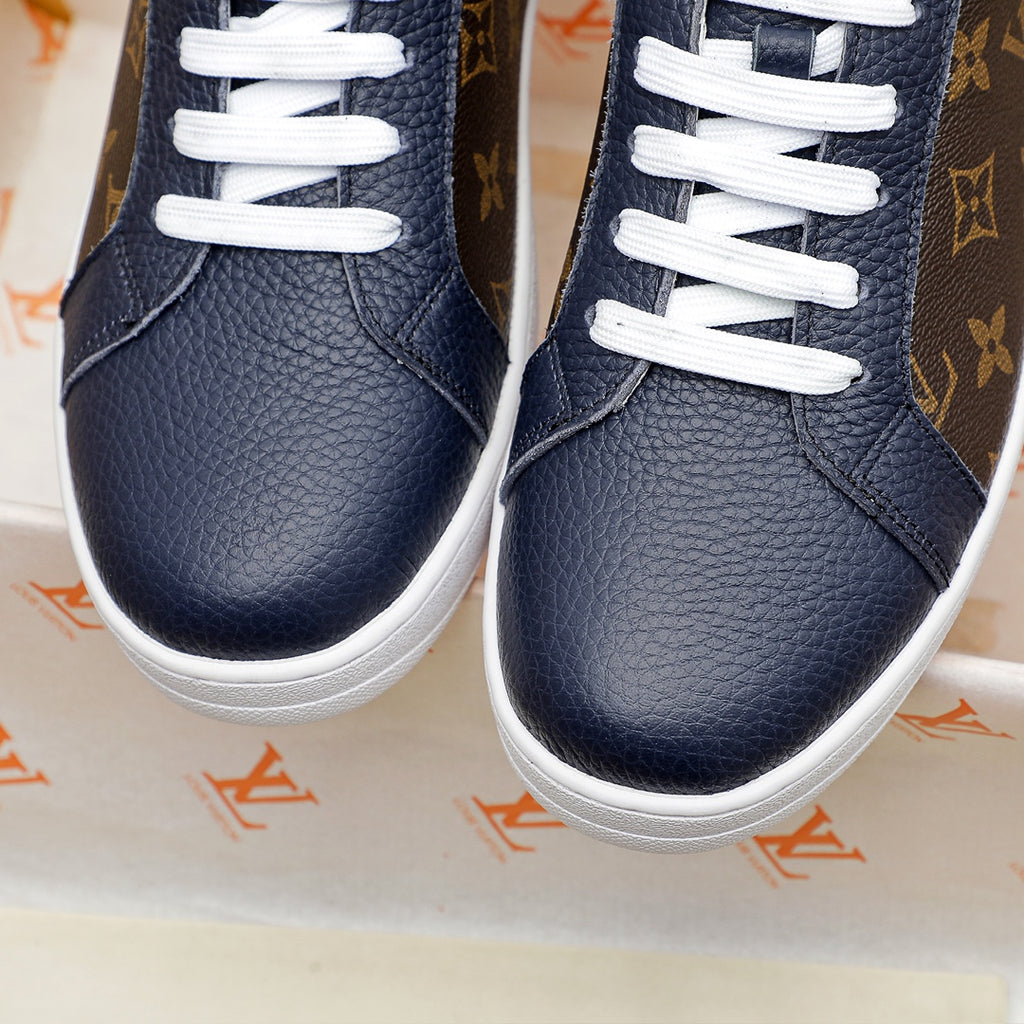 L classic monogram leather flat sneakers 0724122410