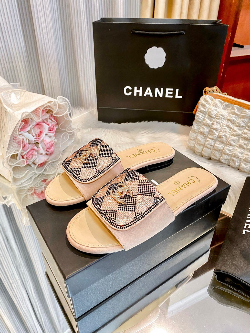 26SS New Women's Slippers 0726031302