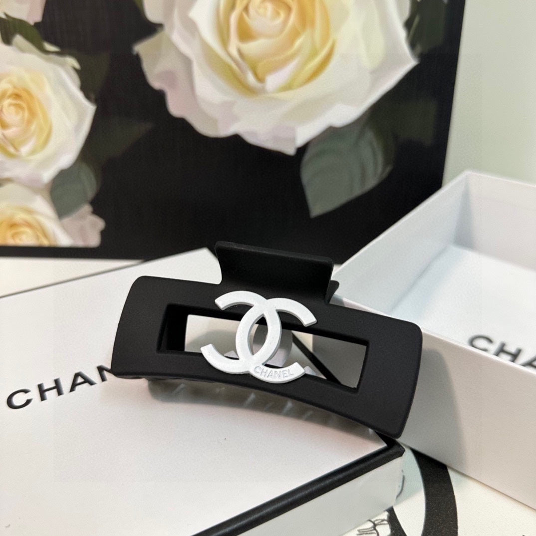 CH vintage retro style hairpin b0424090611