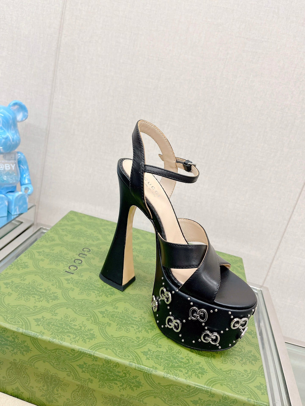 23 Ladies fashion luxury high heels S012