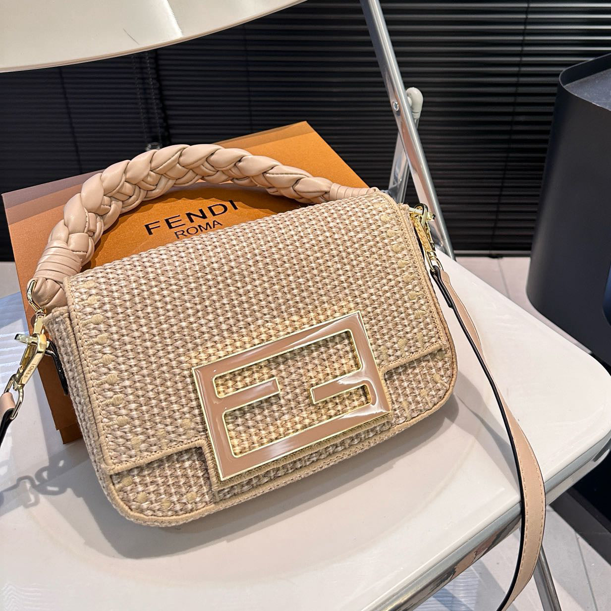 summer fashion woven clutch 0724041116