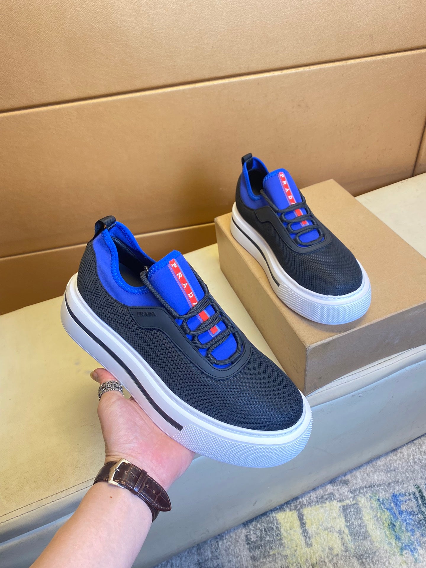 P Fashion Flying Knit Upper Thick-soled Casual Shoes 0724111110