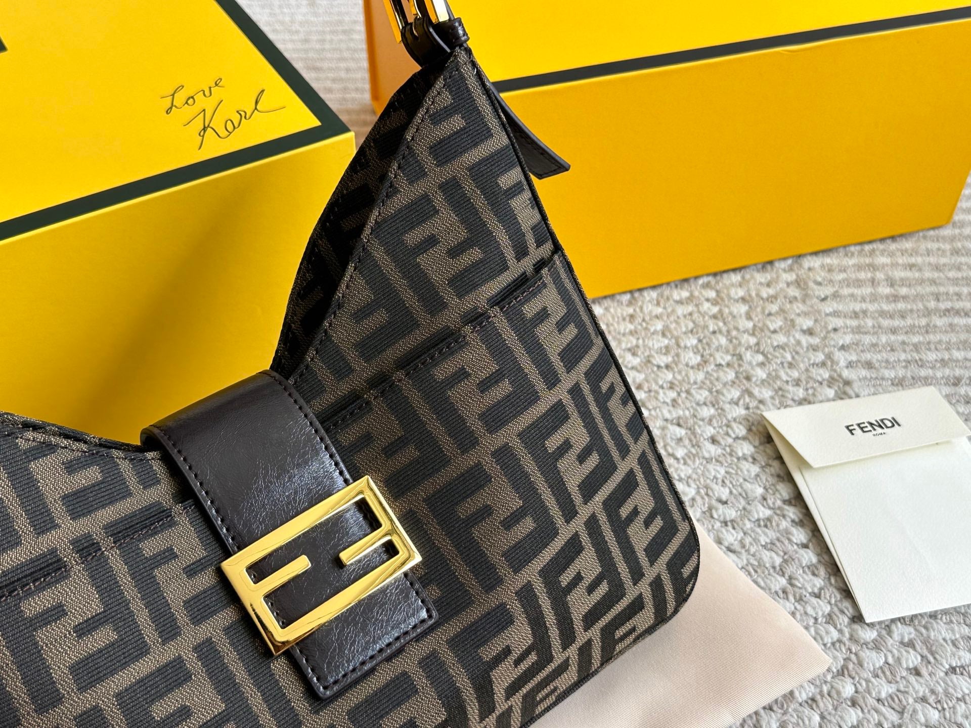 Fashionable single-shoulder Baguette Bag 0725090902
