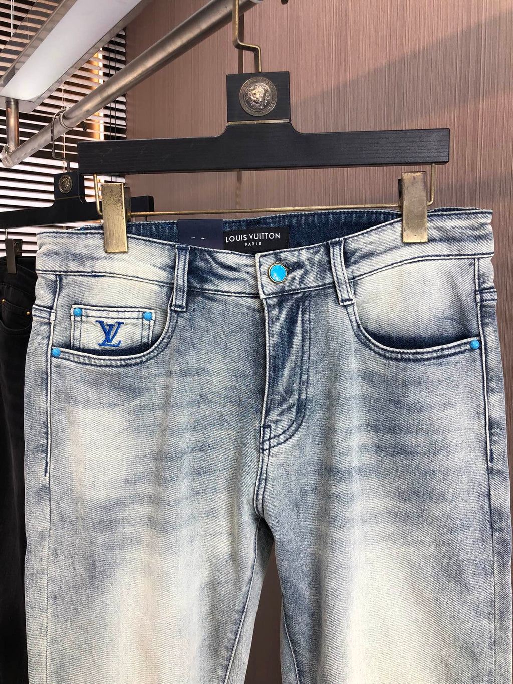 V Spring/Summer Slim Fit Straight Leg Jeans 0726051910