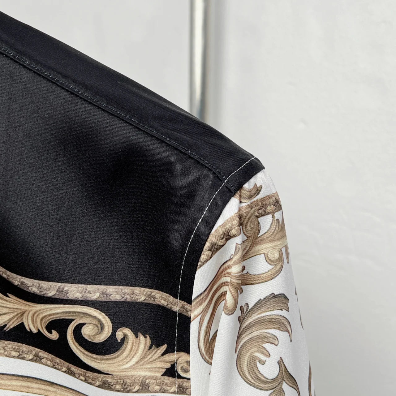 Baroque-style floral print shirt 1426012201
