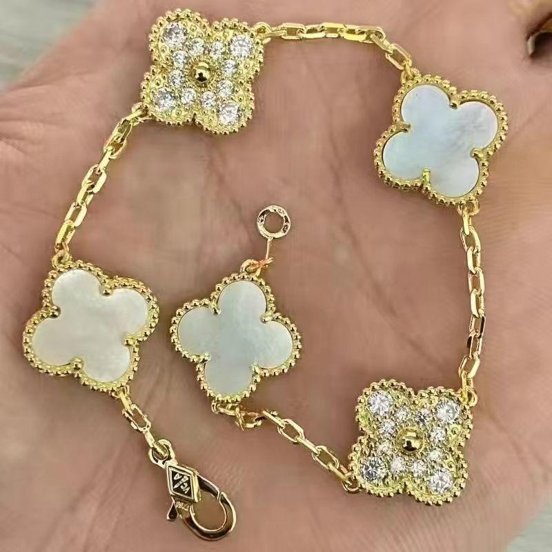 Versatile And Sophisticated Couple Bracelet 1024022615
