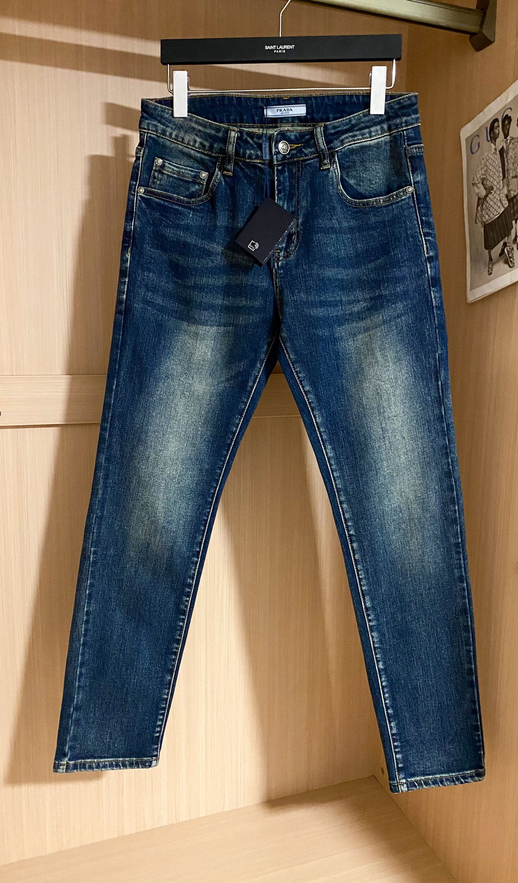 P Embossed Letters Straight Leg Skinny Jeans 0725051905