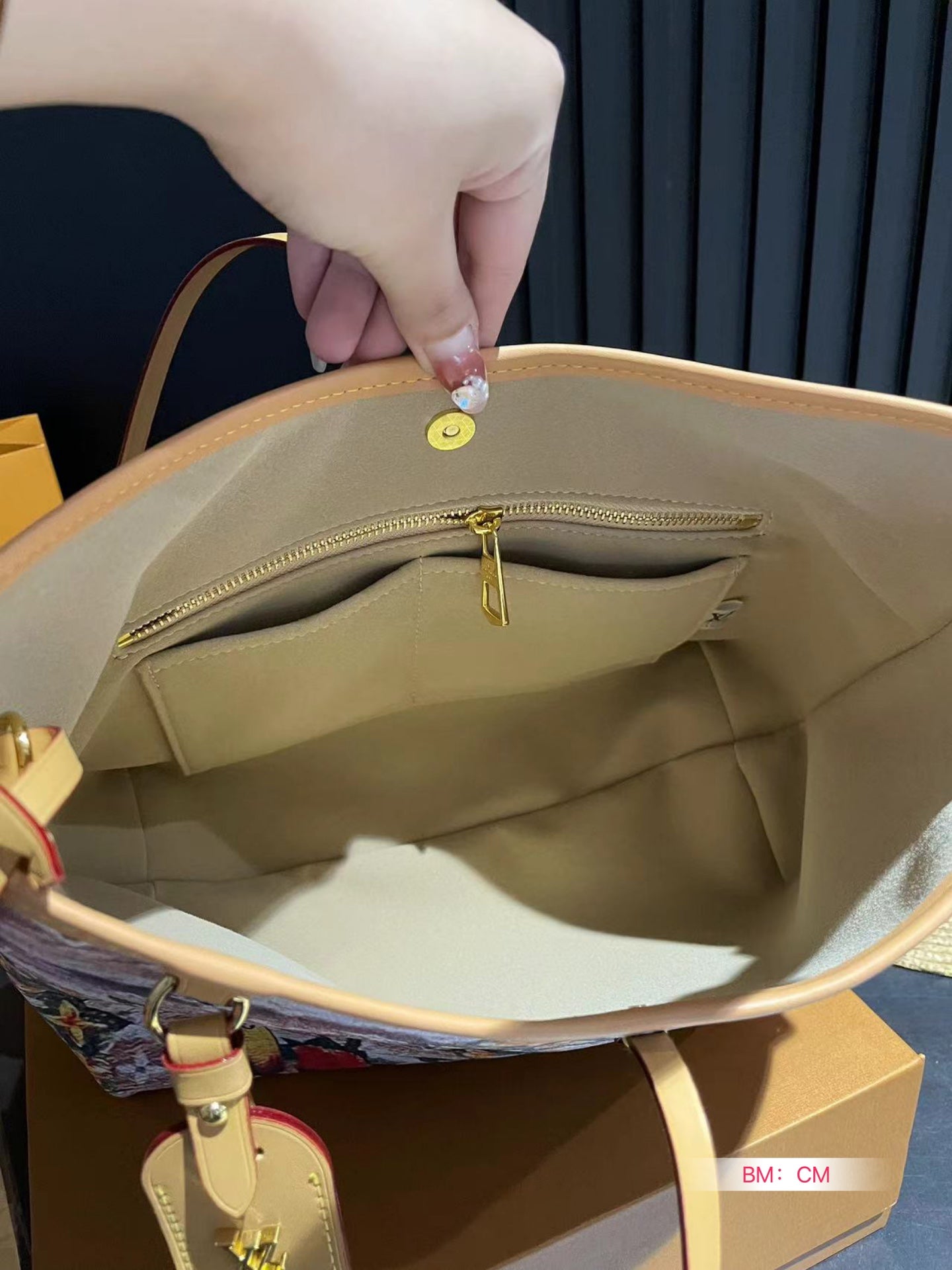 V new commuter fashion shoulder bag 0724061201