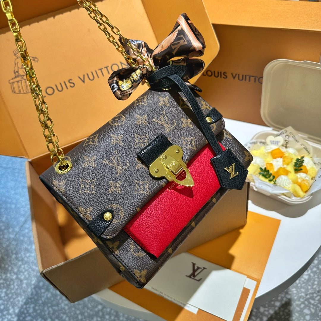 Fashion new messenger bag CWT1023081032