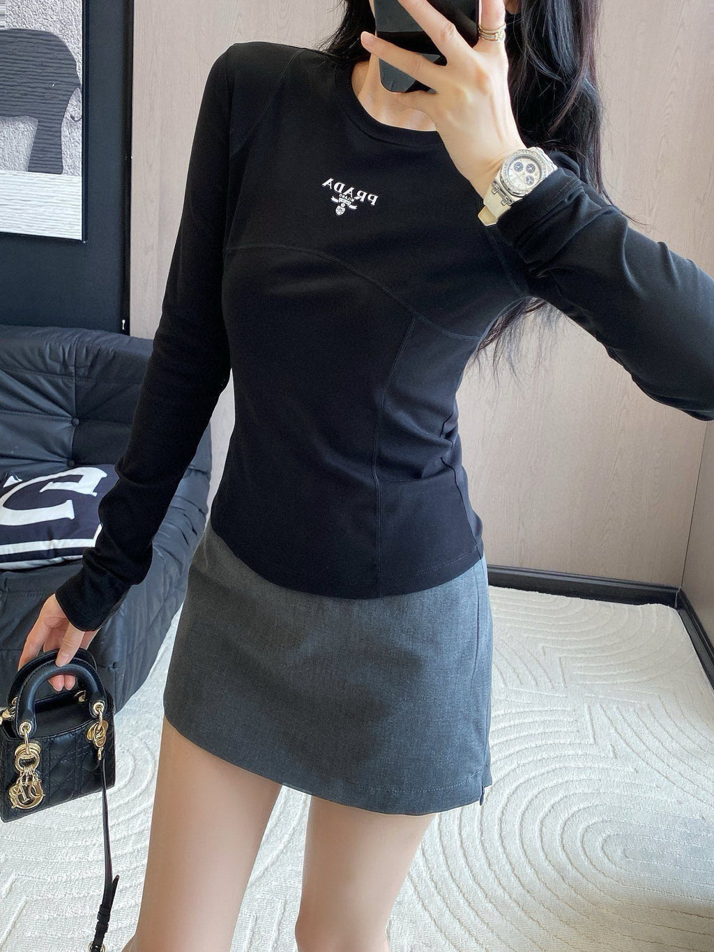 P printed three-dimensional cutting round neck long-sleeved bottoming top 0724111302