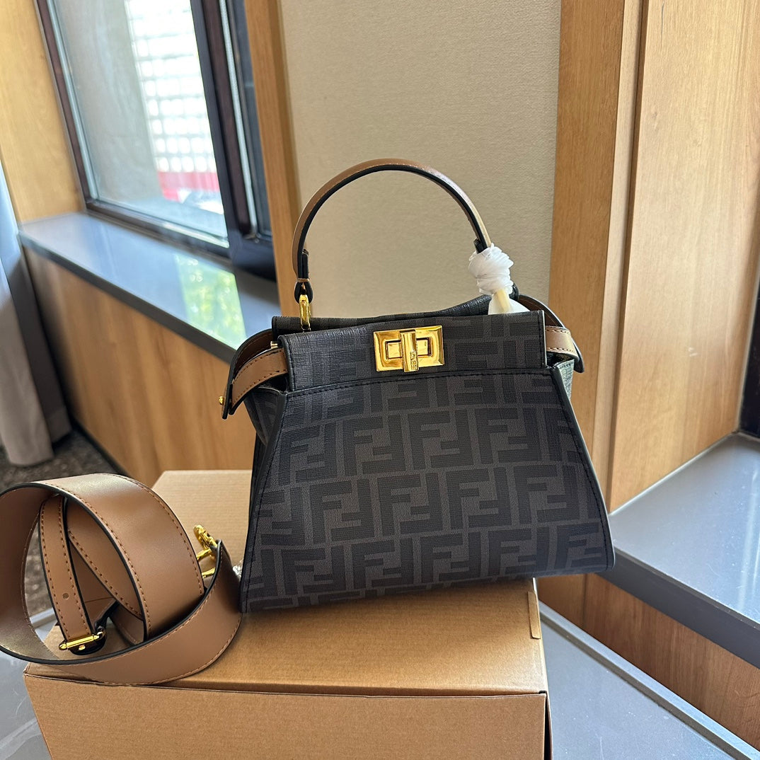 Peekaboo Iconic Mini bag 1824062408