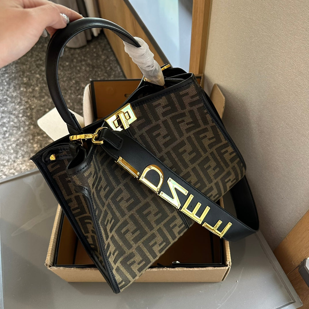 Peekaboo 24ss soft leather series bag 1824062409